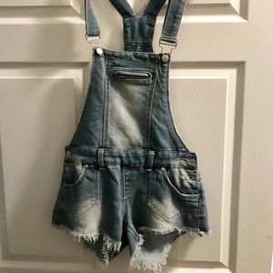 Harmony + Havoc Size 7 Jean Short Overalls